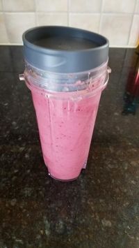Banana berry smoothie.jpg